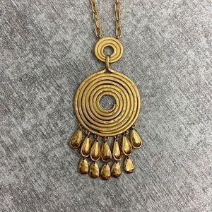stella & dot gold necklace